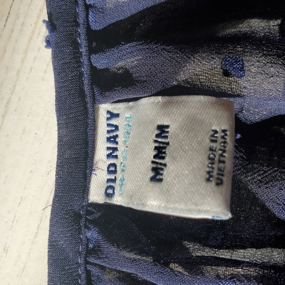 Old Navy Sheer Layering Top - Picture 6 of 6